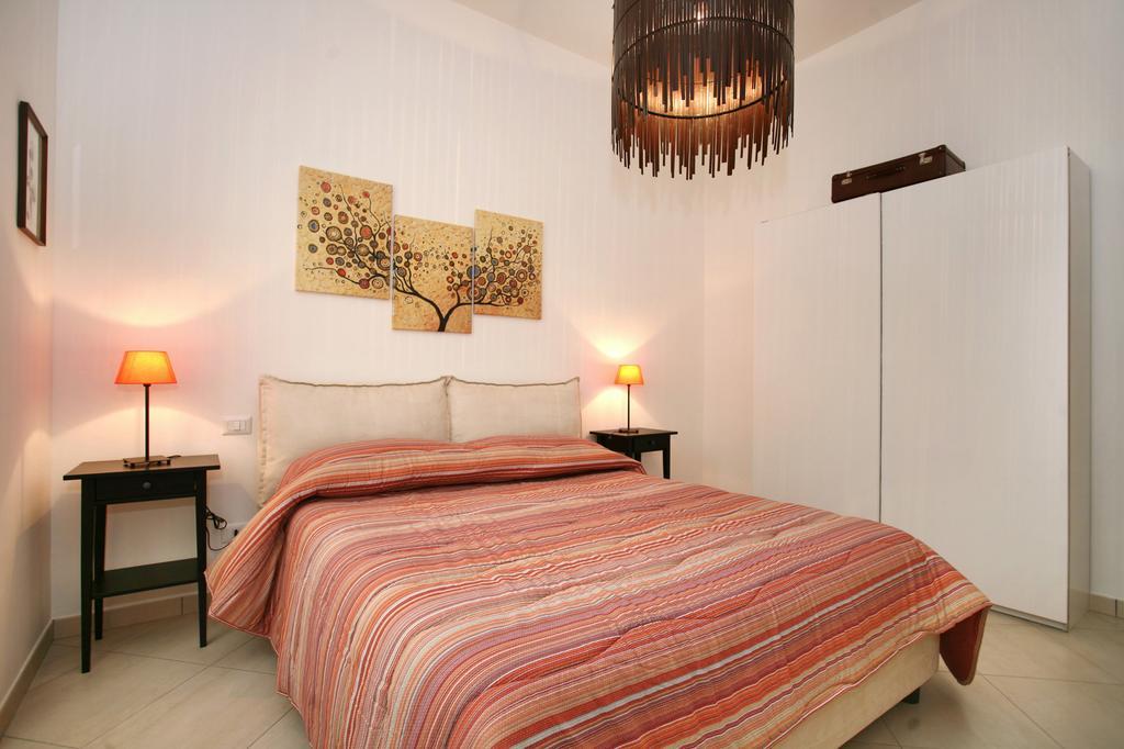 Bronzino 53 Apartment Firenze Bagian luar foto